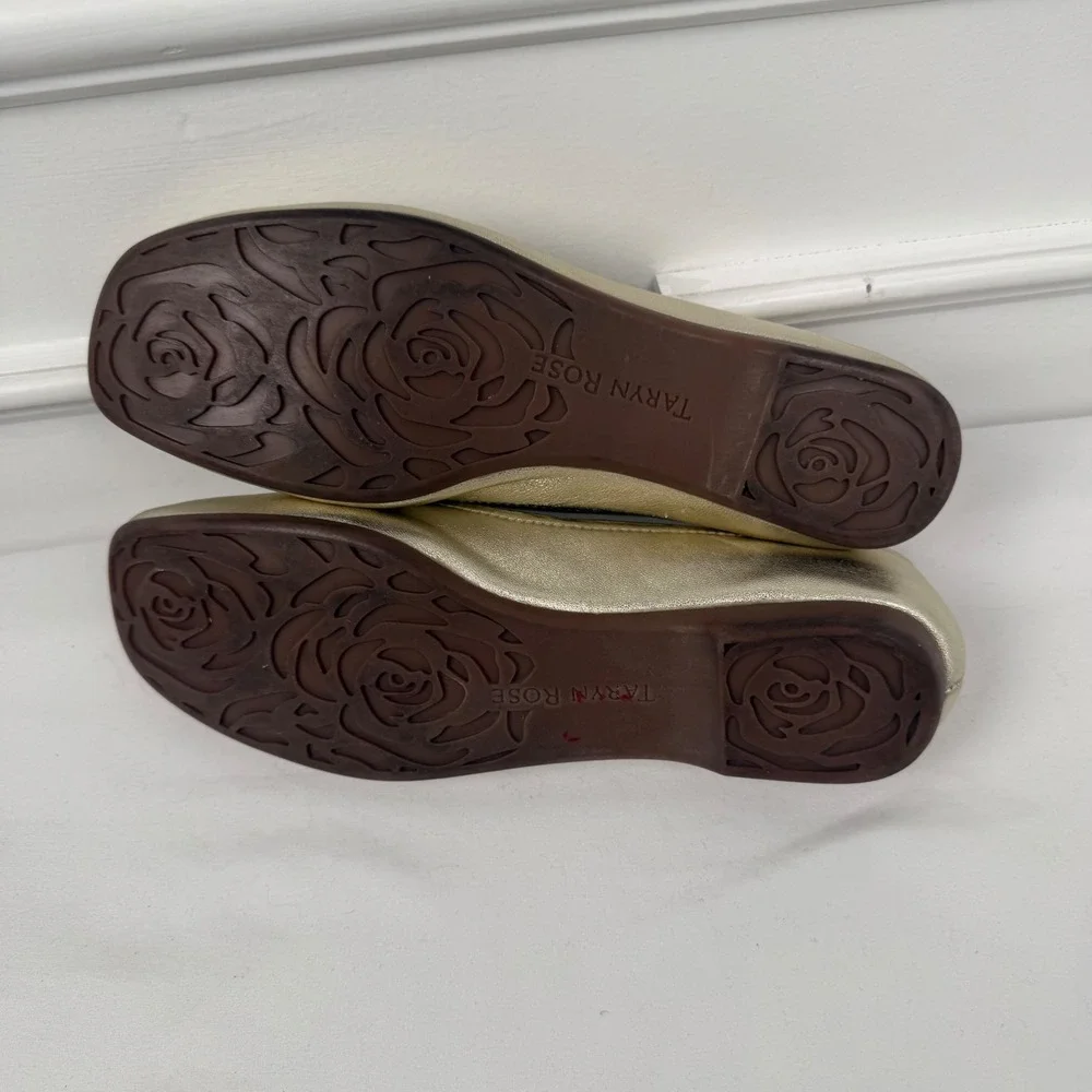 Taryn Rose Gold Metallic Leather Ballet Flats Square Toe Rose Embossed 7.5M